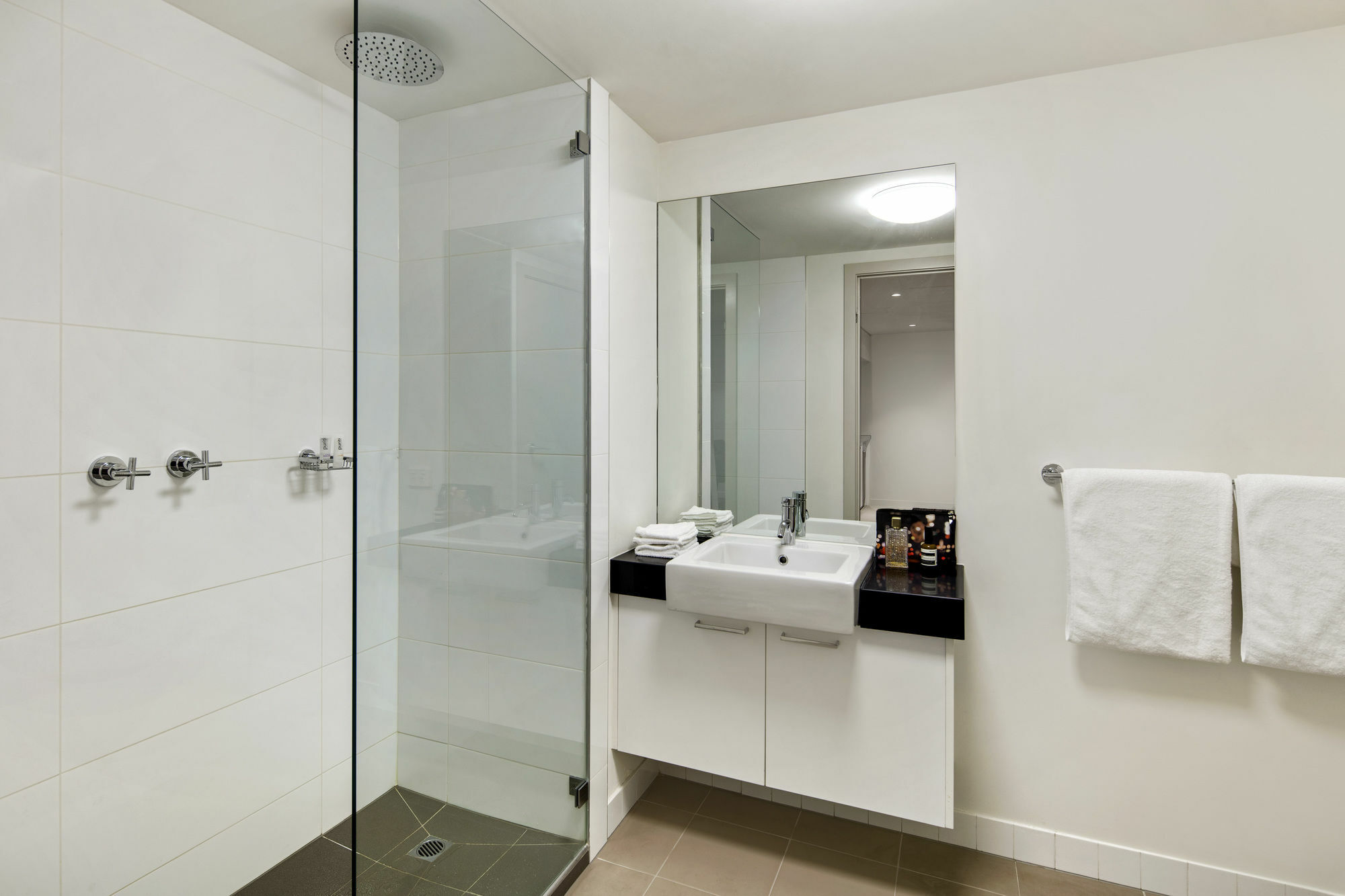 Quest Docklands Melbourne Exterior foto